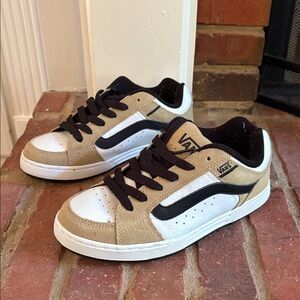 Vans Beige and Black Skate Shoes Size US 7.5 EU 40
